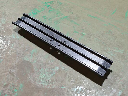 코마쓰 PC60 트랙 신발 트리플 크루저 트랙 신발 피치 STG135A-8-750-001