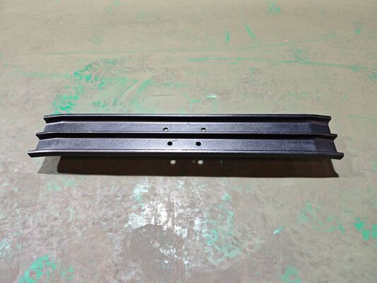 코마쓰 PC60 트랙 신발 트리플 크루저 트랙 신발 피치 STG135A-8-750-001