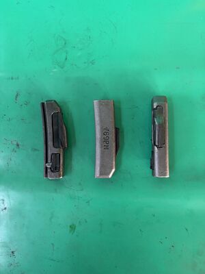 굴삭기 예비 부품 버킷 치아 액세서리 어댑터 잠금 핀 V69PN