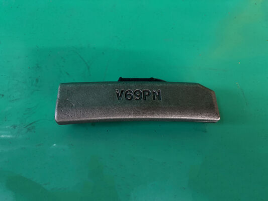 굴삭기 예비 부품 버킷 치아 액세서리 어댑터 잠금 핀 V69PN